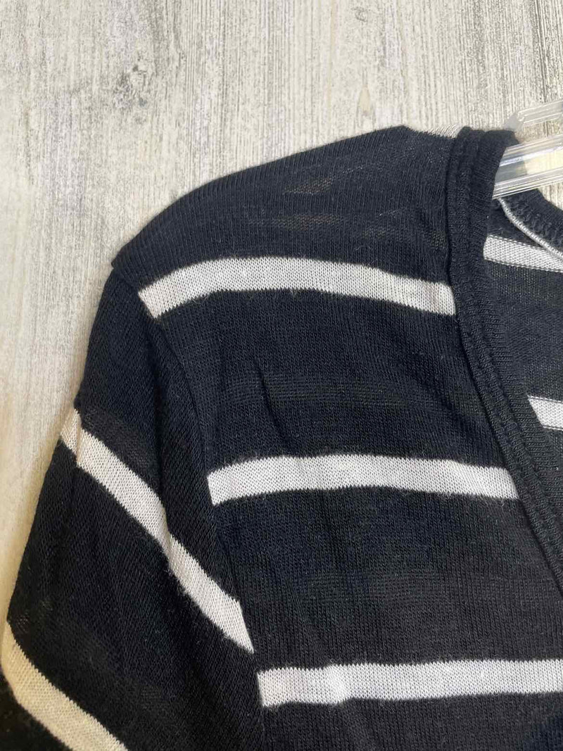 Old Navy Size M Shirt