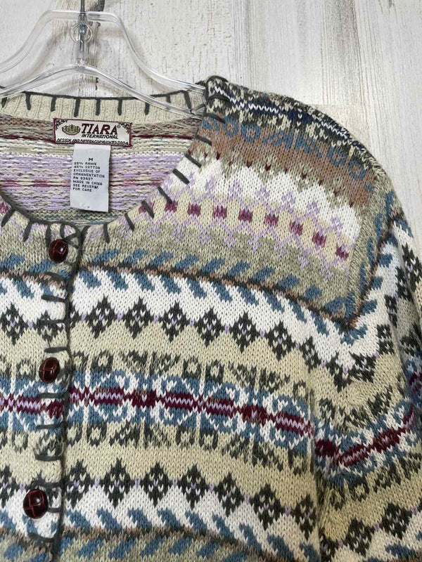 Size M Tiara International Cardigan