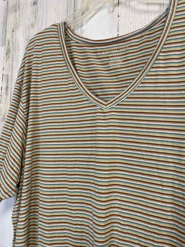 American Eagle Size XL Shirt