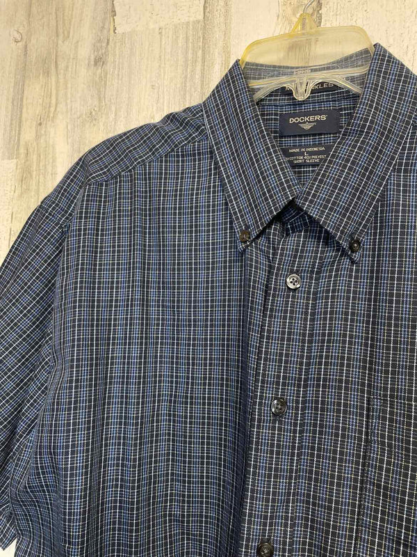 Size L Dockers Shirt