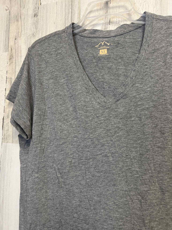 Blue Mountain Size XL Shirt