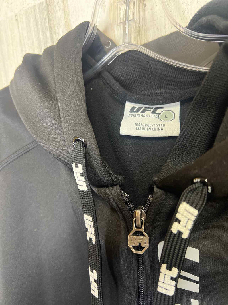 Size L UFC Hoodie