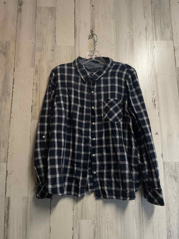 Tommy Hilfiger Size L Shirt