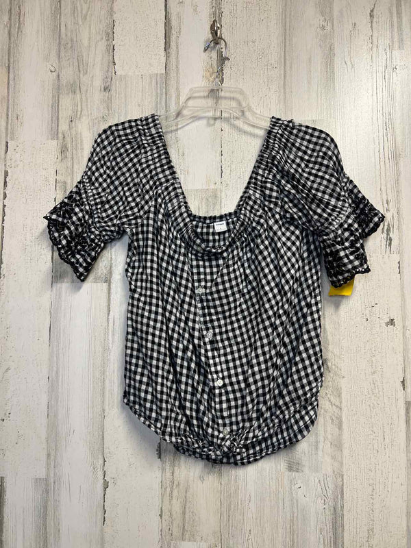 Old Navy Size L Shirt