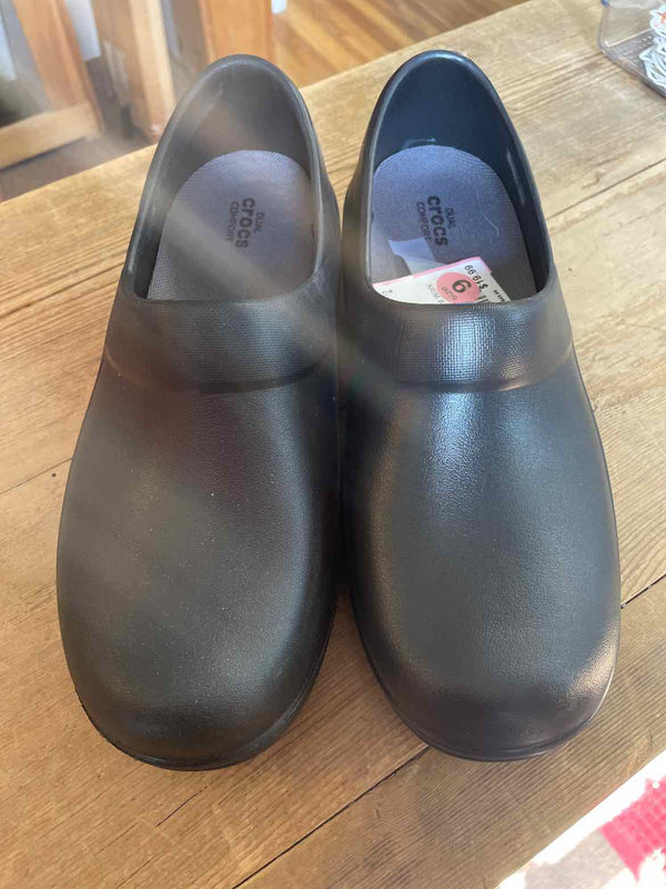 Shoe Size 9 Crocs Shoes