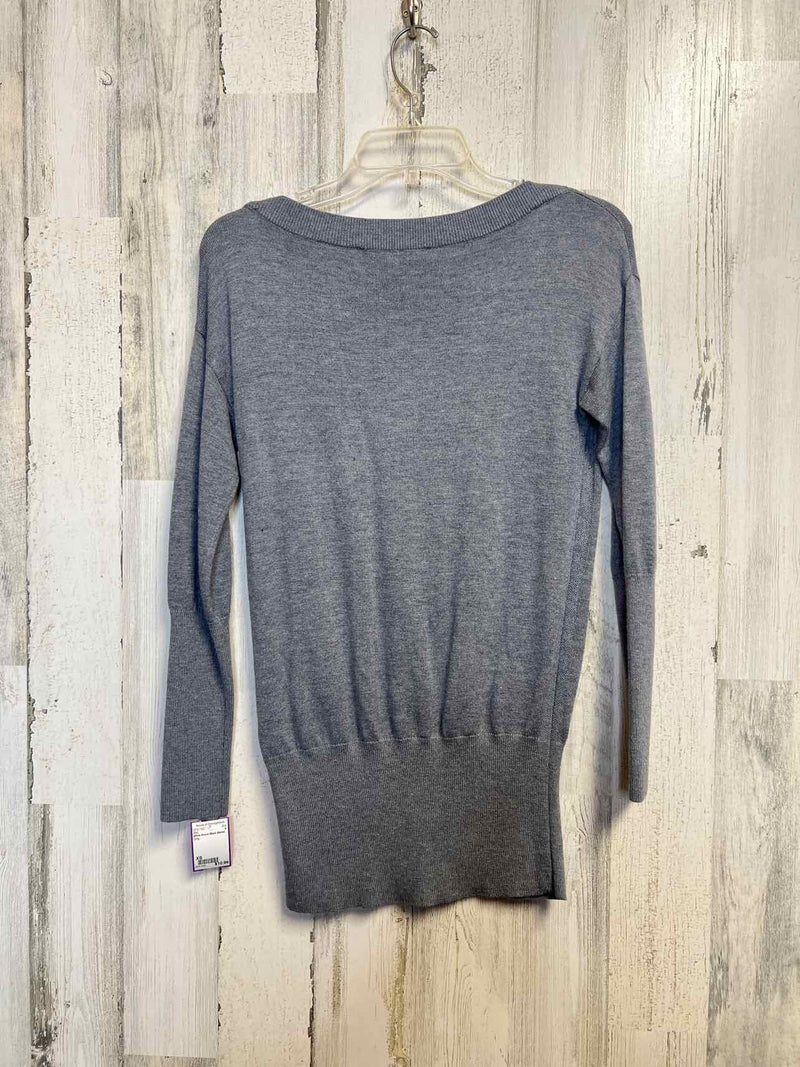 White House Black Market Size XS Shirt