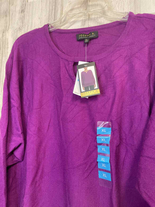 Joseph A. Size XL Shirt