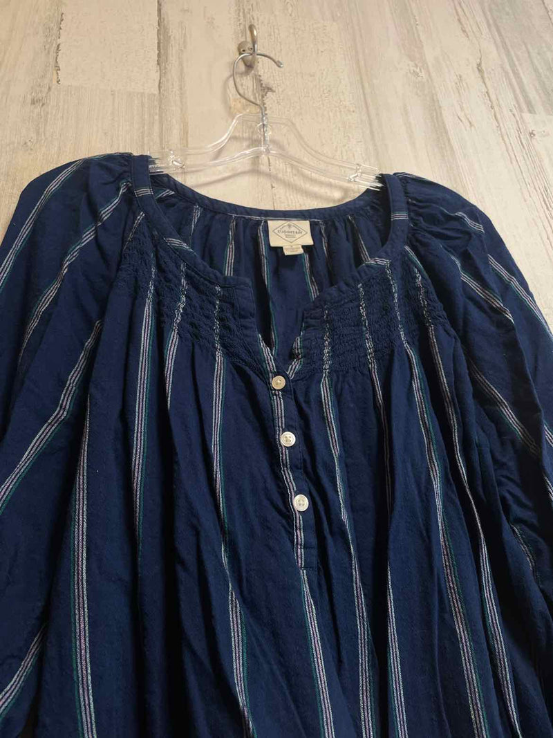 St. John's Bay Size L Shirt