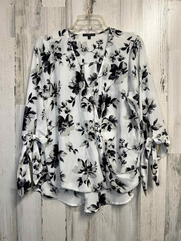 Boutique Size L Shirt