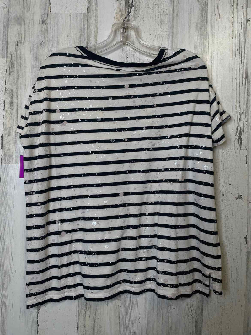 American Eagle Size L Shirt