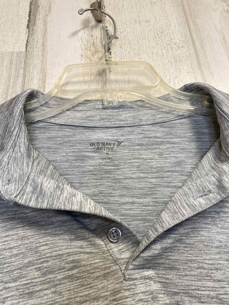 Size M Old Navy Shirt
