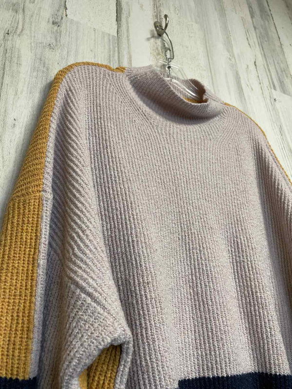 Free Assembly Size XXL Sweater