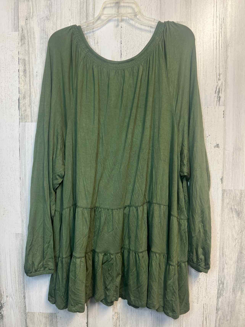 Boutique Size 4X Shirt