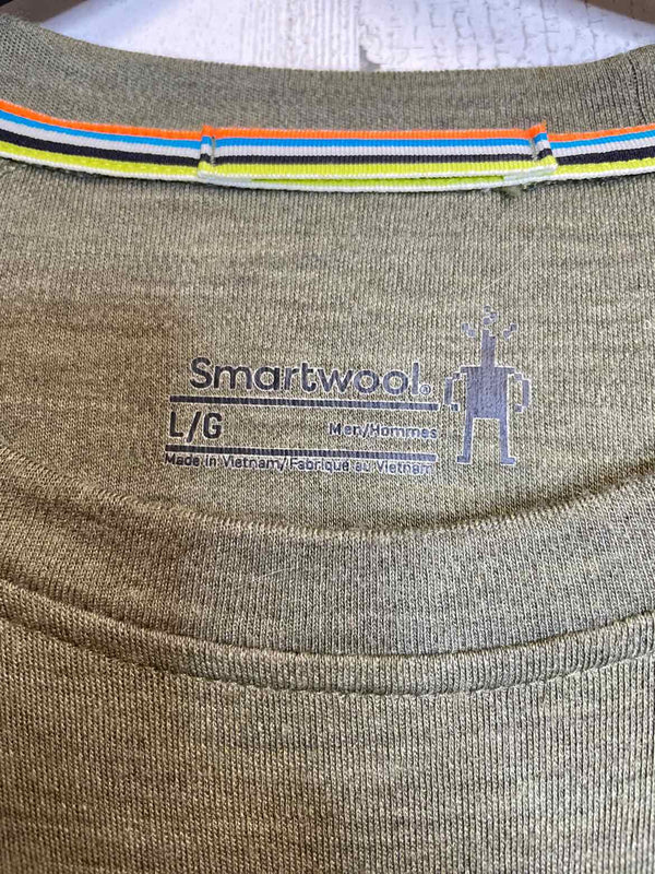 Size L SmartWool Shirt