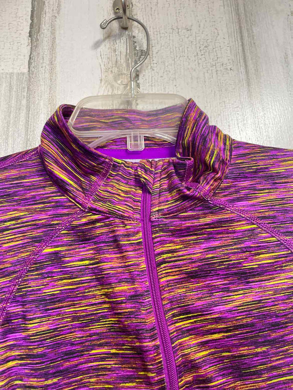 Size M Xersion Sweatshirt