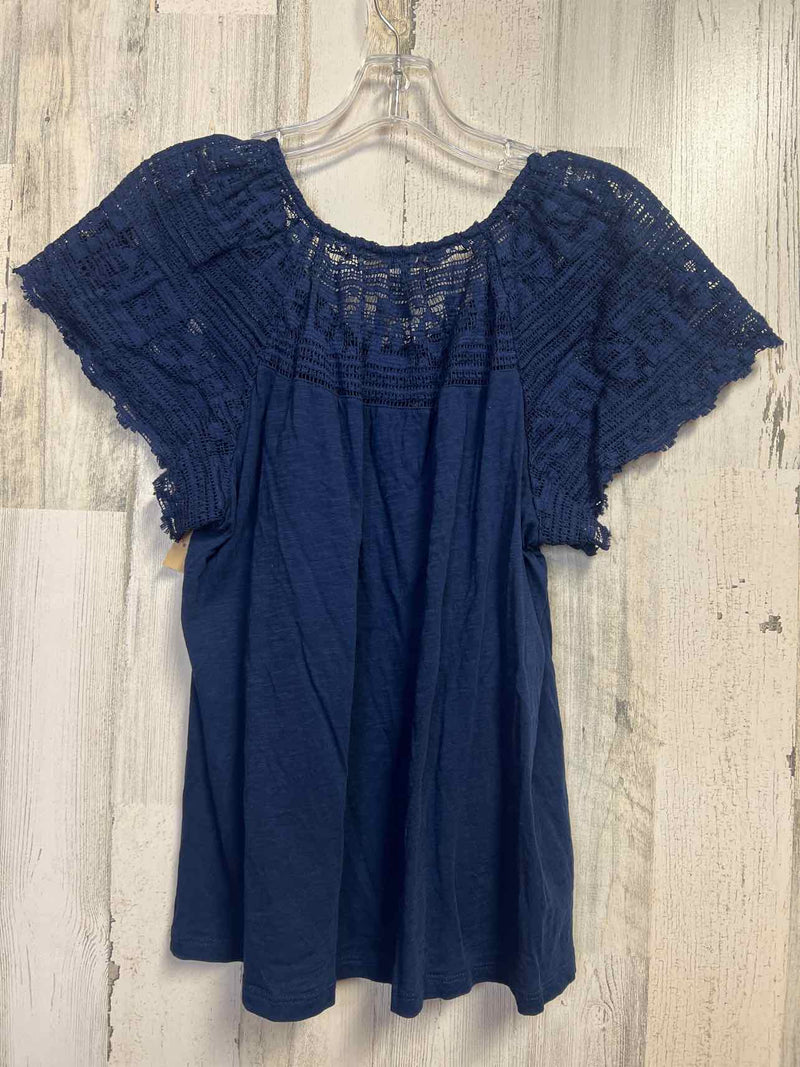 Loft Size L Shirt