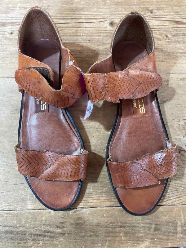 Shoe Size 7 Vintage Sandals