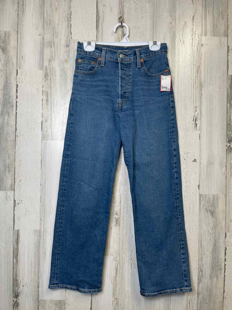 Size 25 Levi Strauss & Co. Jeans