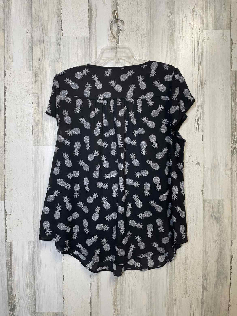 Torrid Size 1X Shirt