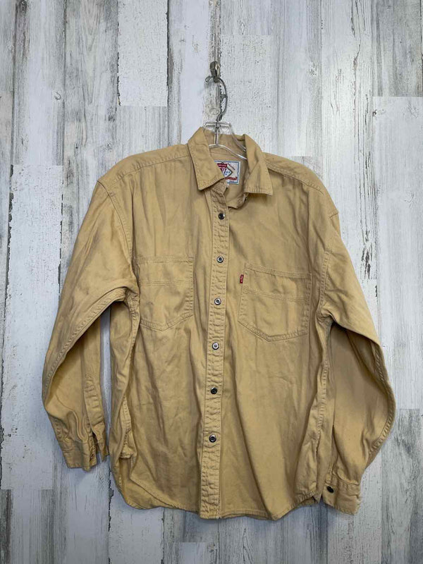 Size M Levi Strauss & Co. Shirt