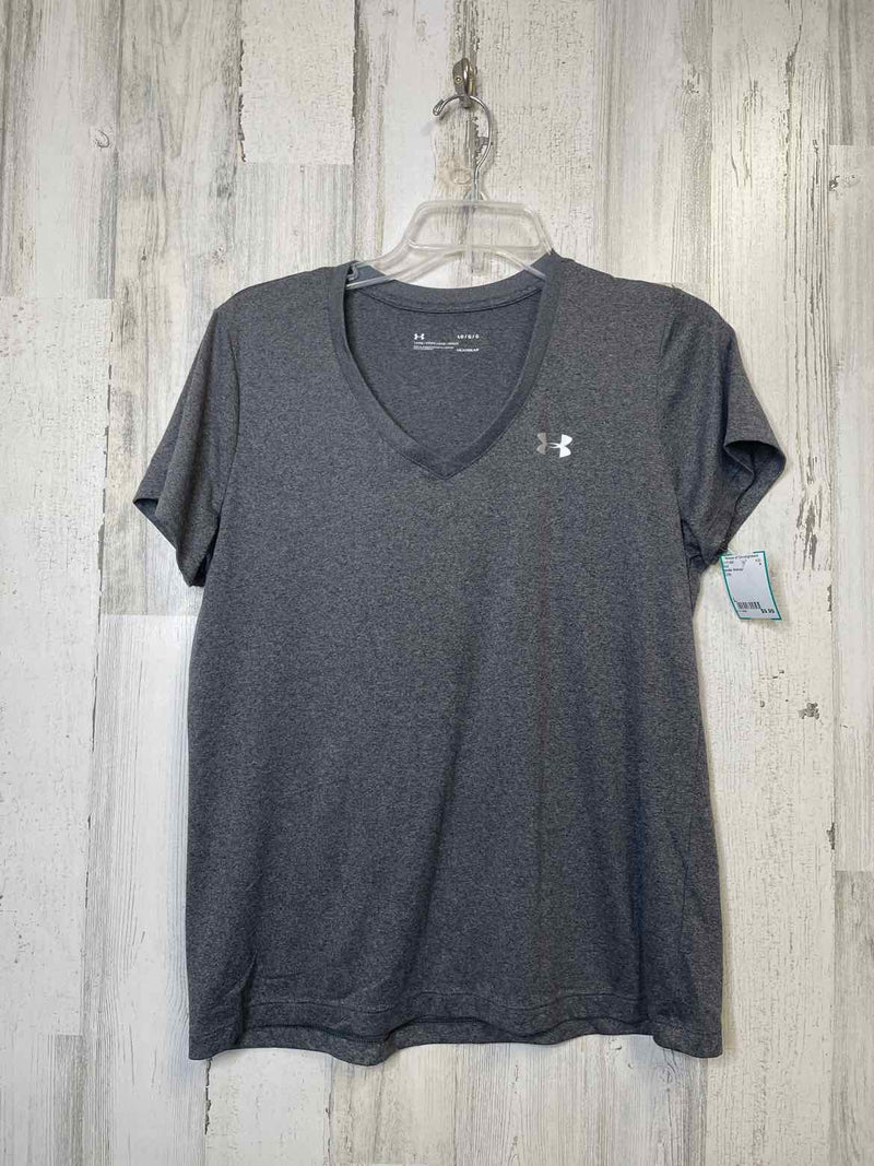 Under Armour Size L Shirt