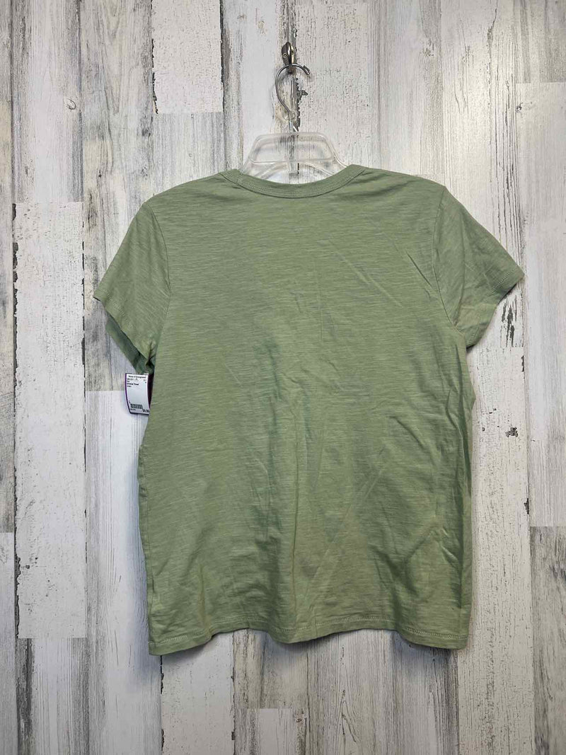 Universal Thread Size L Shirt