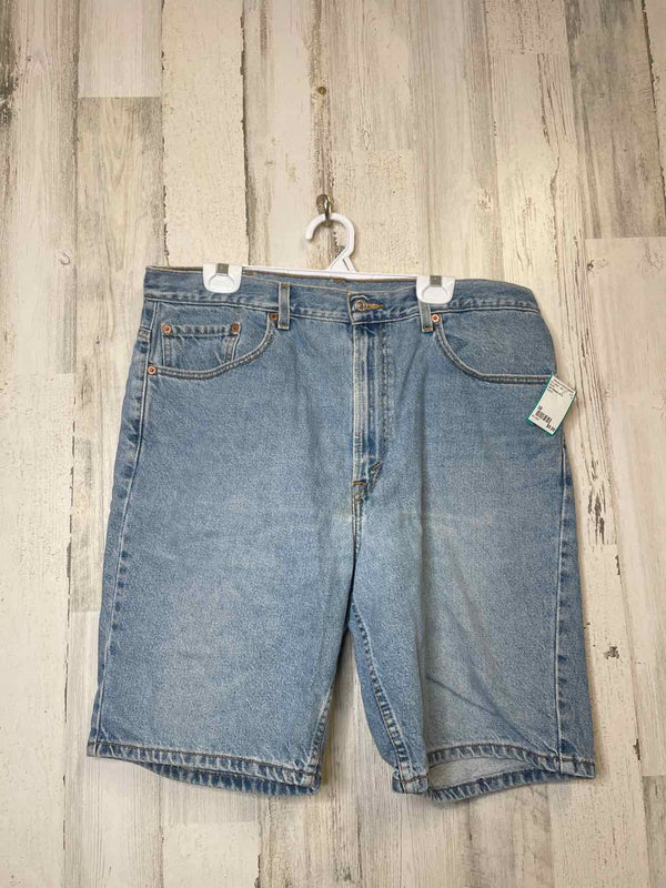 Size 38 Levi Strauss & Co. Shorts