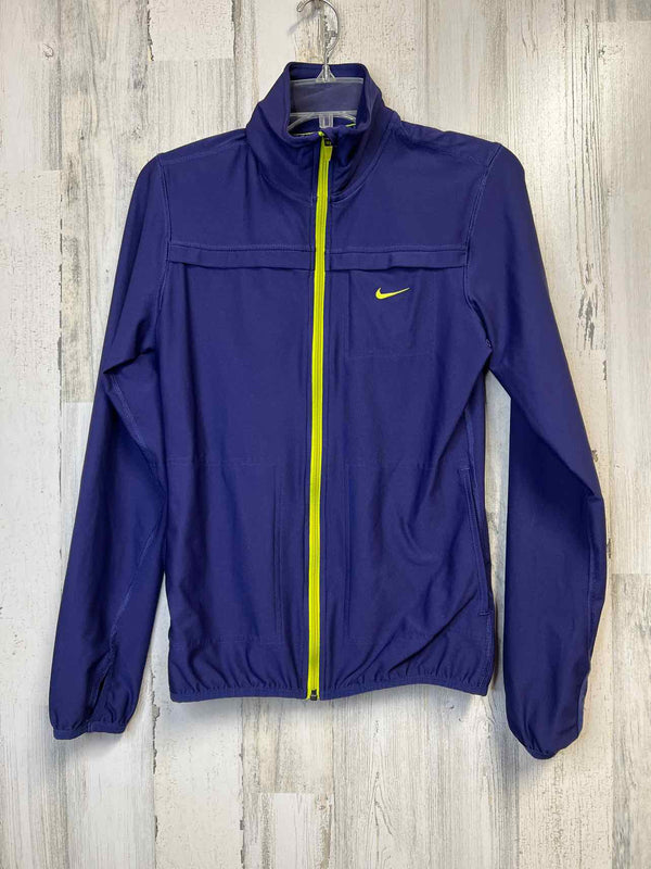 Size S Nike Sweatshirt