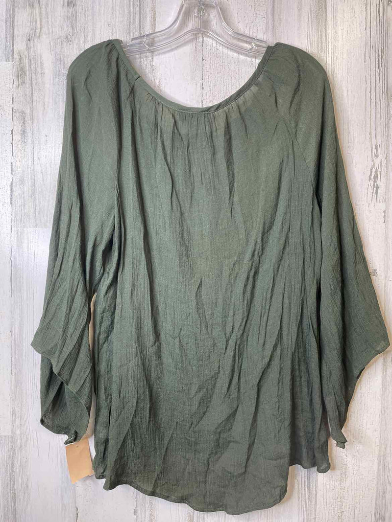 AB Studio Size XL Shirt