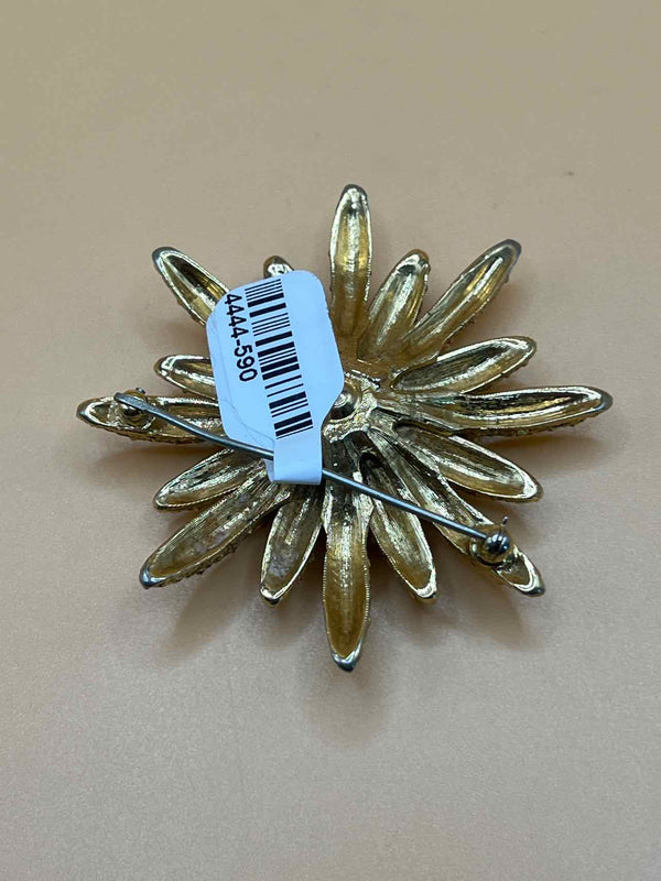 Monet Pin