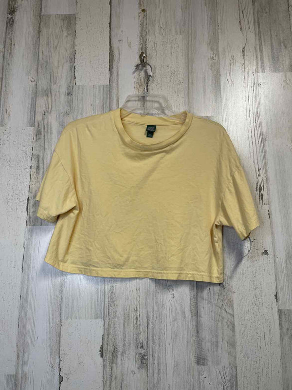 Wild Fable Size M Shirt