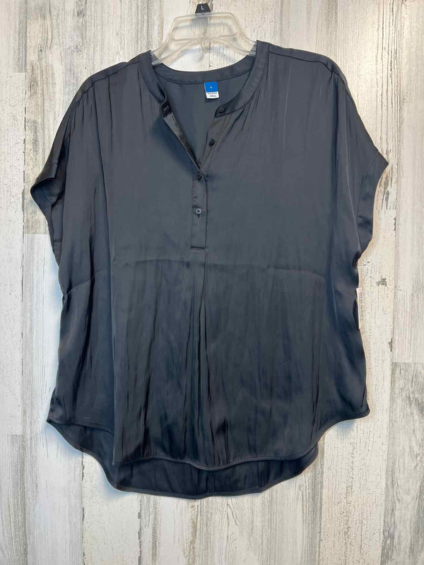 Old Navy Size L Shirt