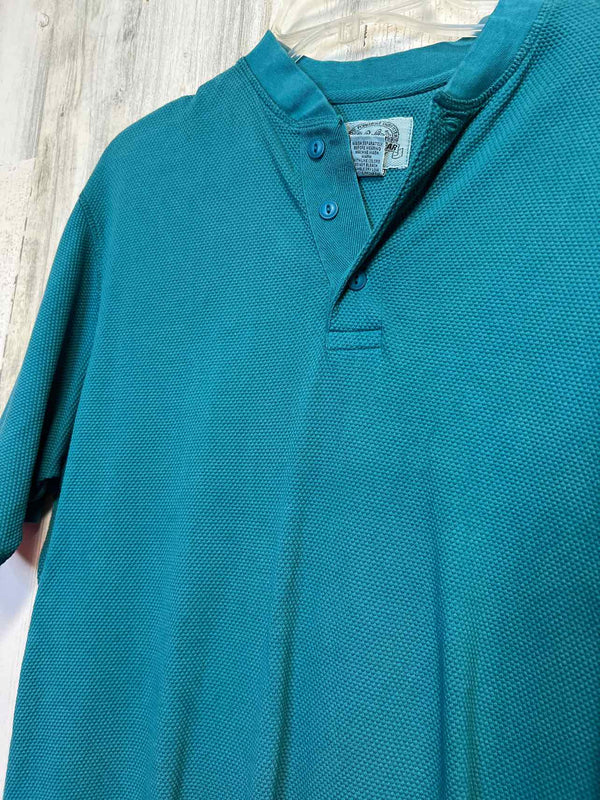 Size M Cabela's Shirt
