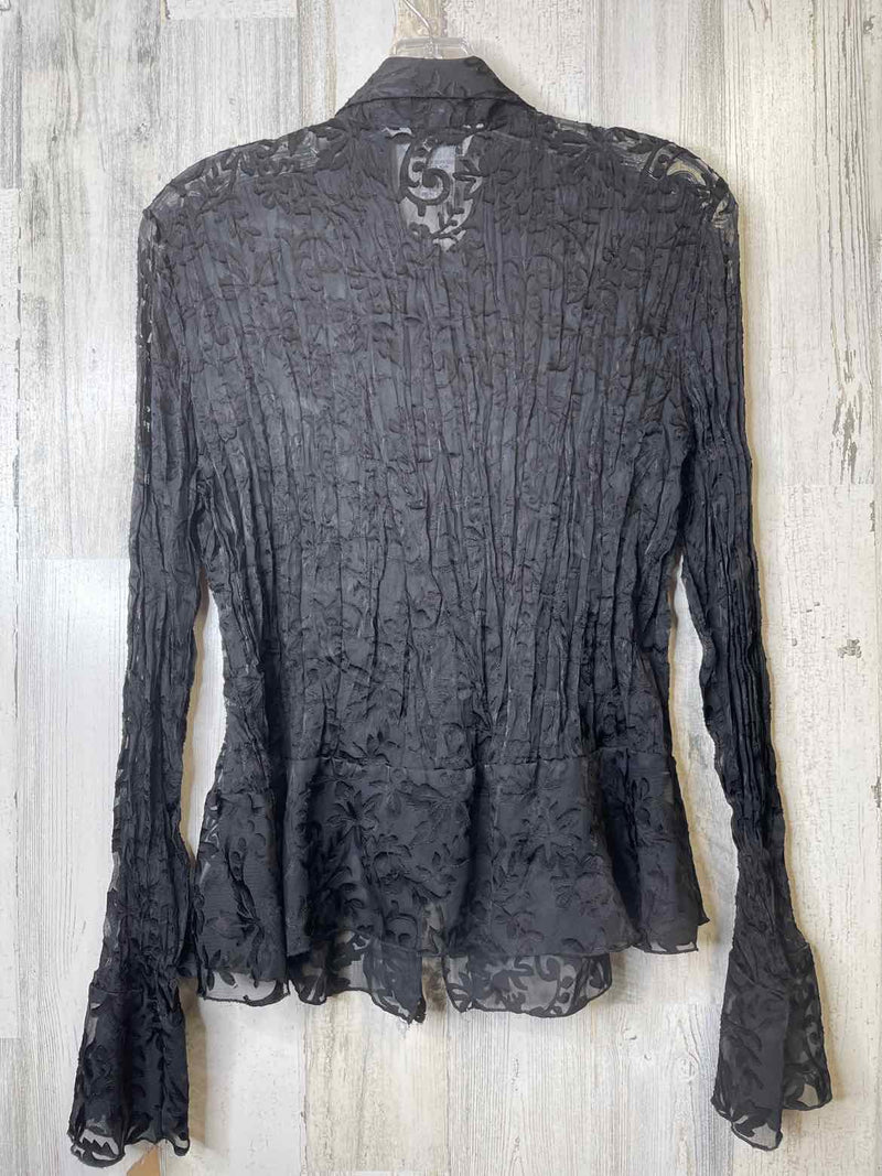 Boutique Size L Shirt