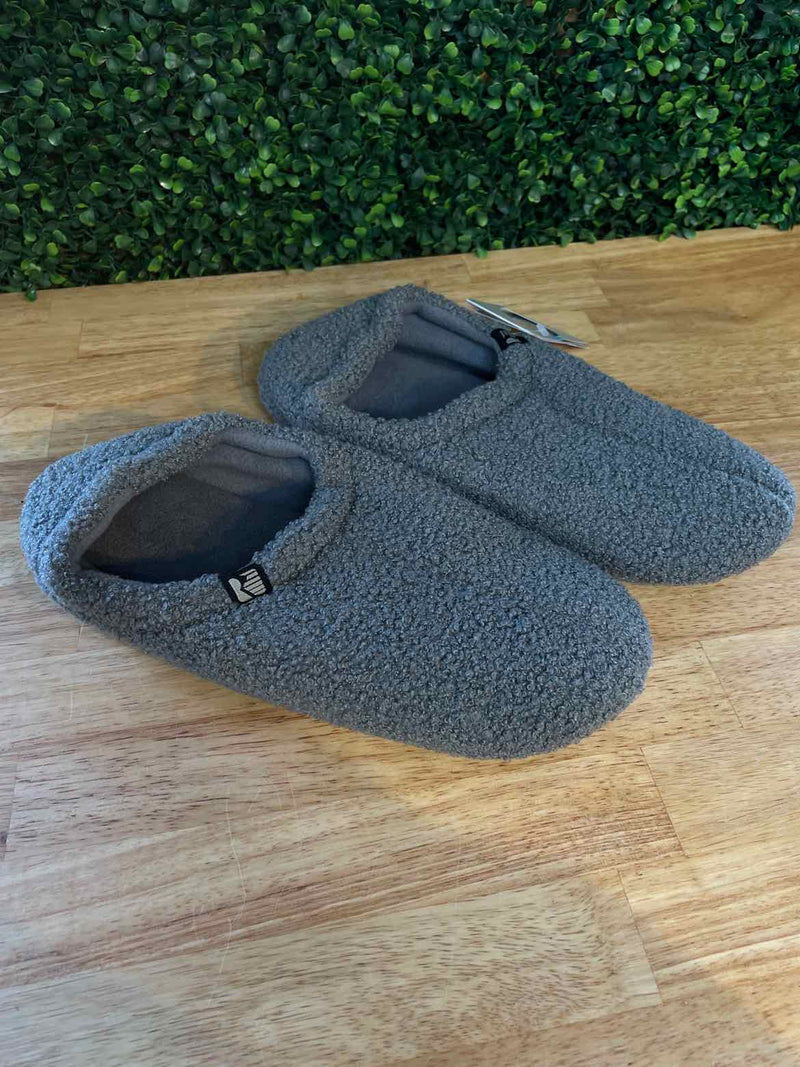 Shoe Size 11 RockDove Slippers