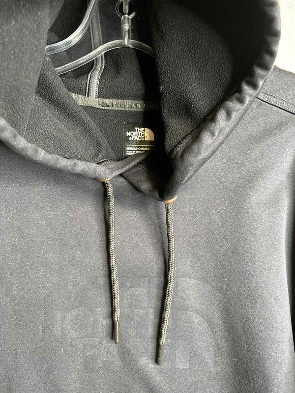 Size M The North Face Hoodie