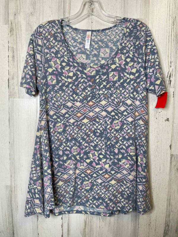 Lularoe Size S Shirt