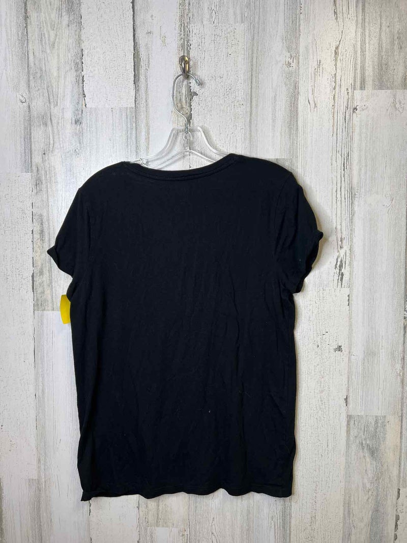 GAP Size L Shirt