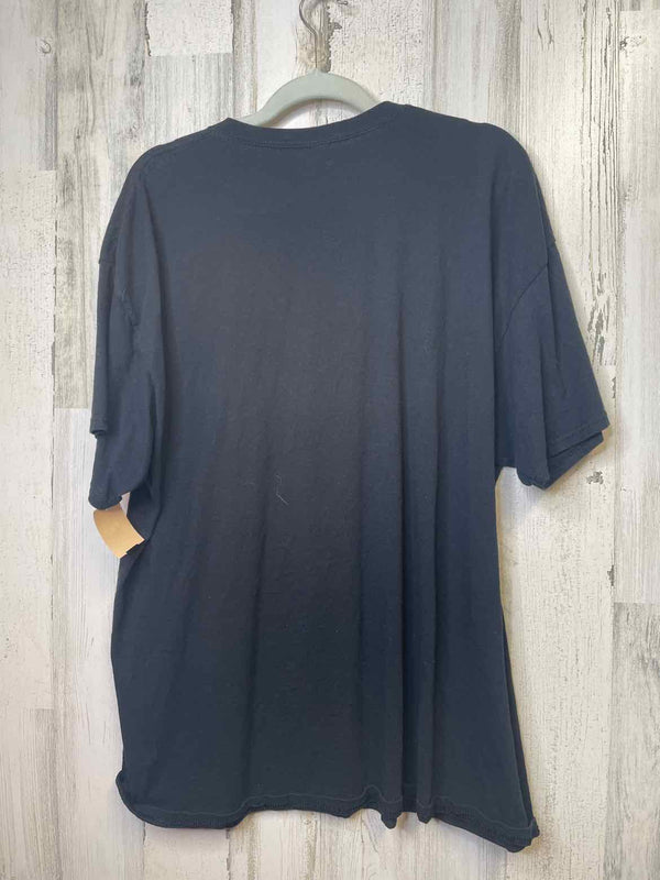 Size 2XL Boutique Shirt