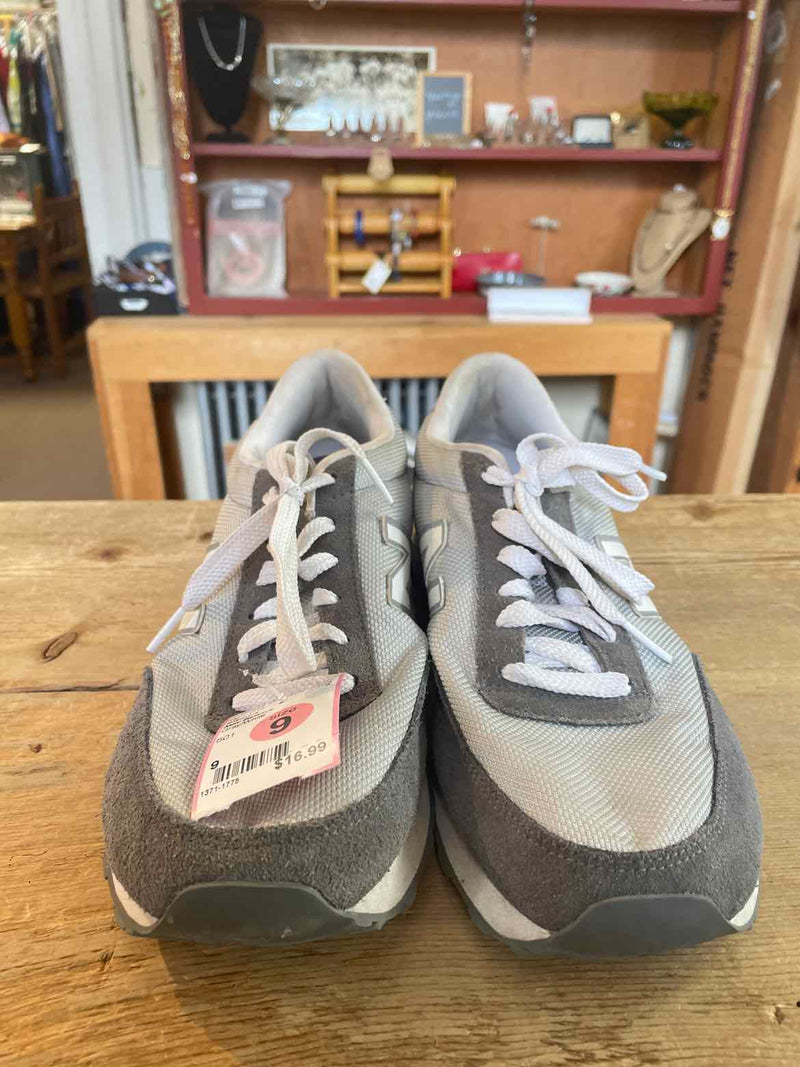 Shoe Size 9 New Balance Sneakers