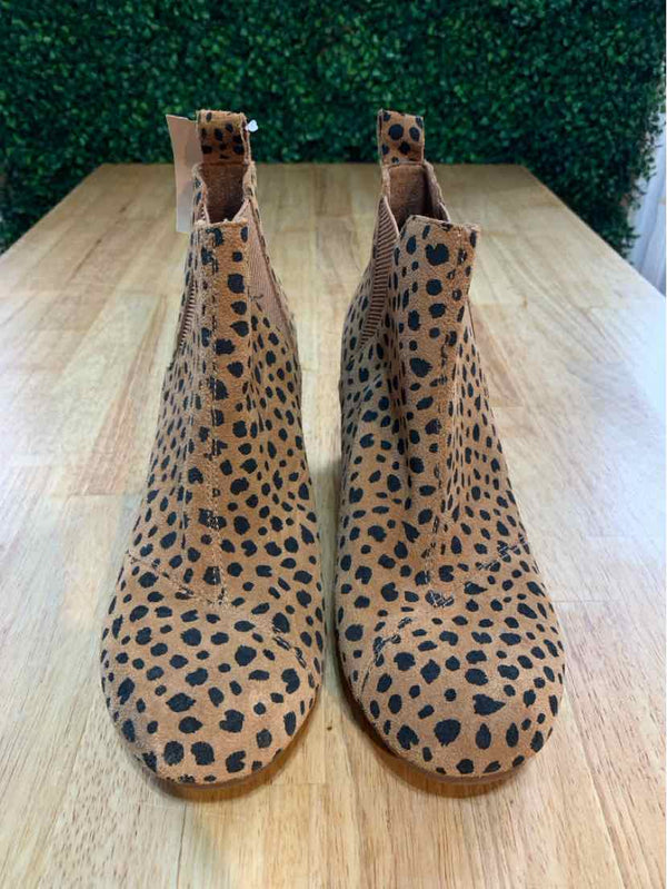 Shoe Size 8.5 TOMS Boots