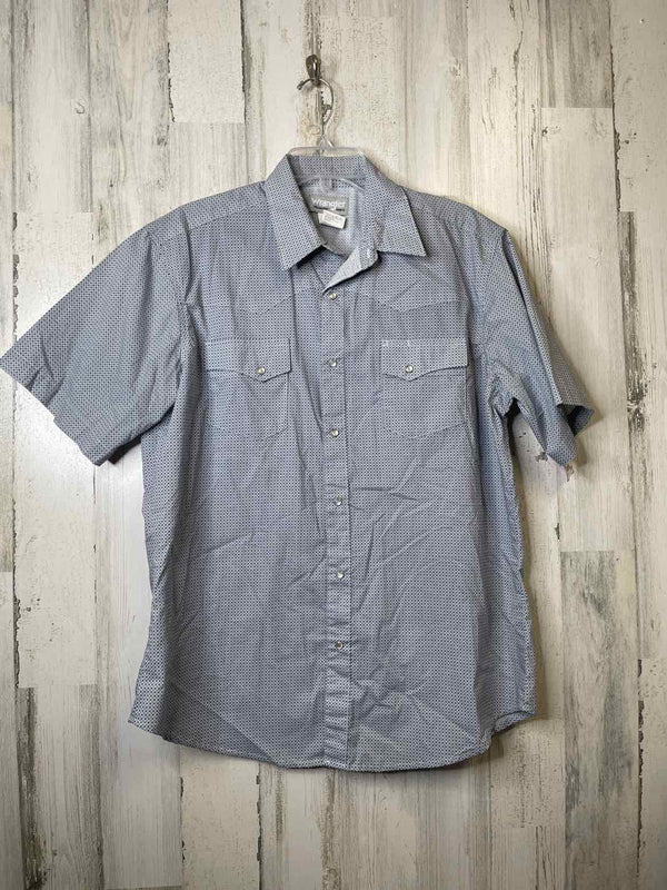 Size L Wrangler Shirt