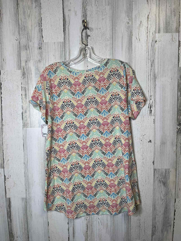 Lularoe Size L Shirt