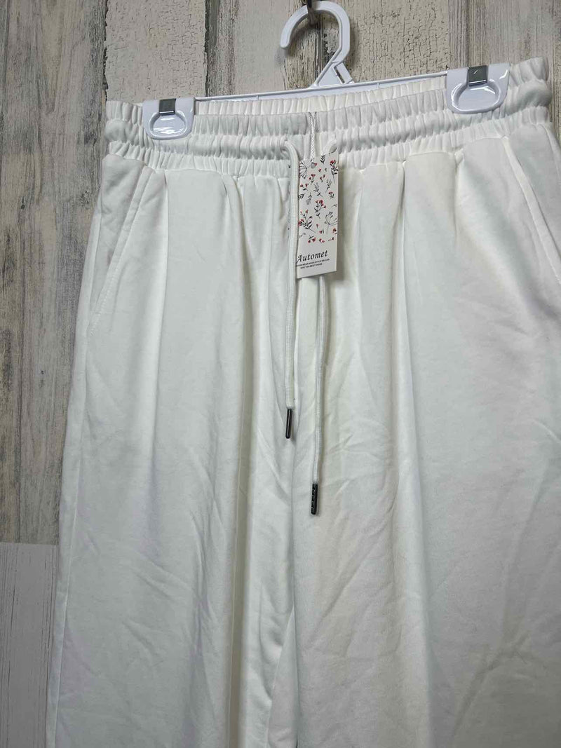 Size M Boutique Pants