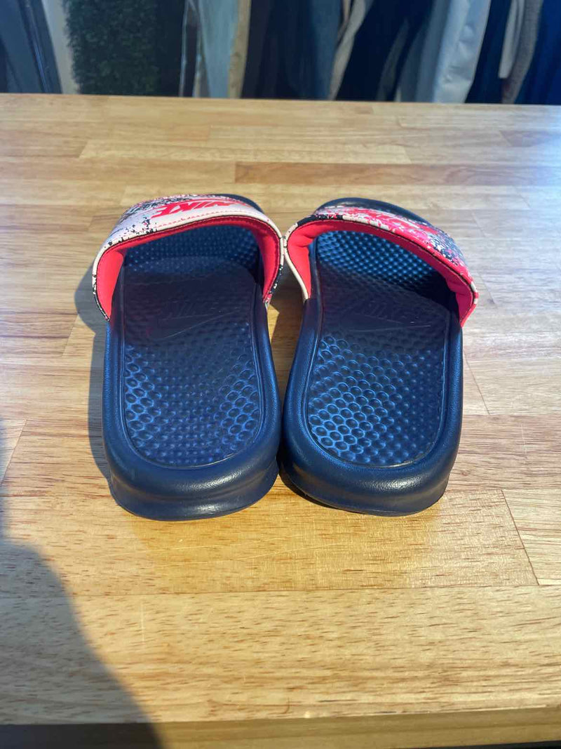 8 Nike Sandals