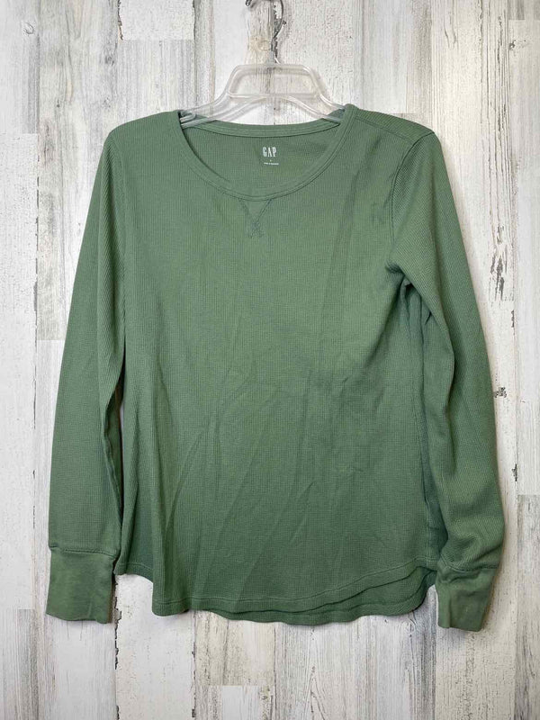 GAP Size L Shirt