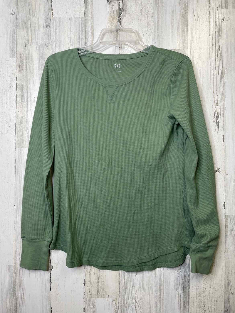 GAP Size L Shirt