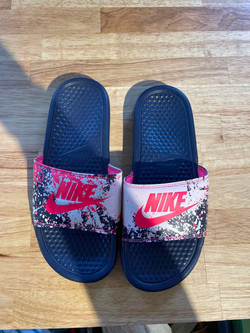 8 Nike Sandals