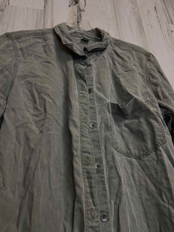 Old Navy Size M Shirt