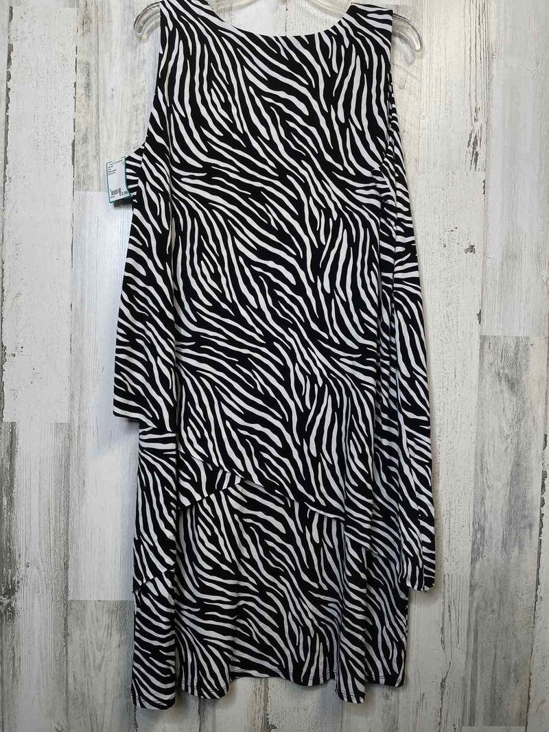 Size L Susan graver Dress